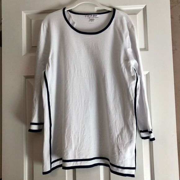 Allison Daley Women’s White Sweater Black Outline XL - Picture 2 of 8